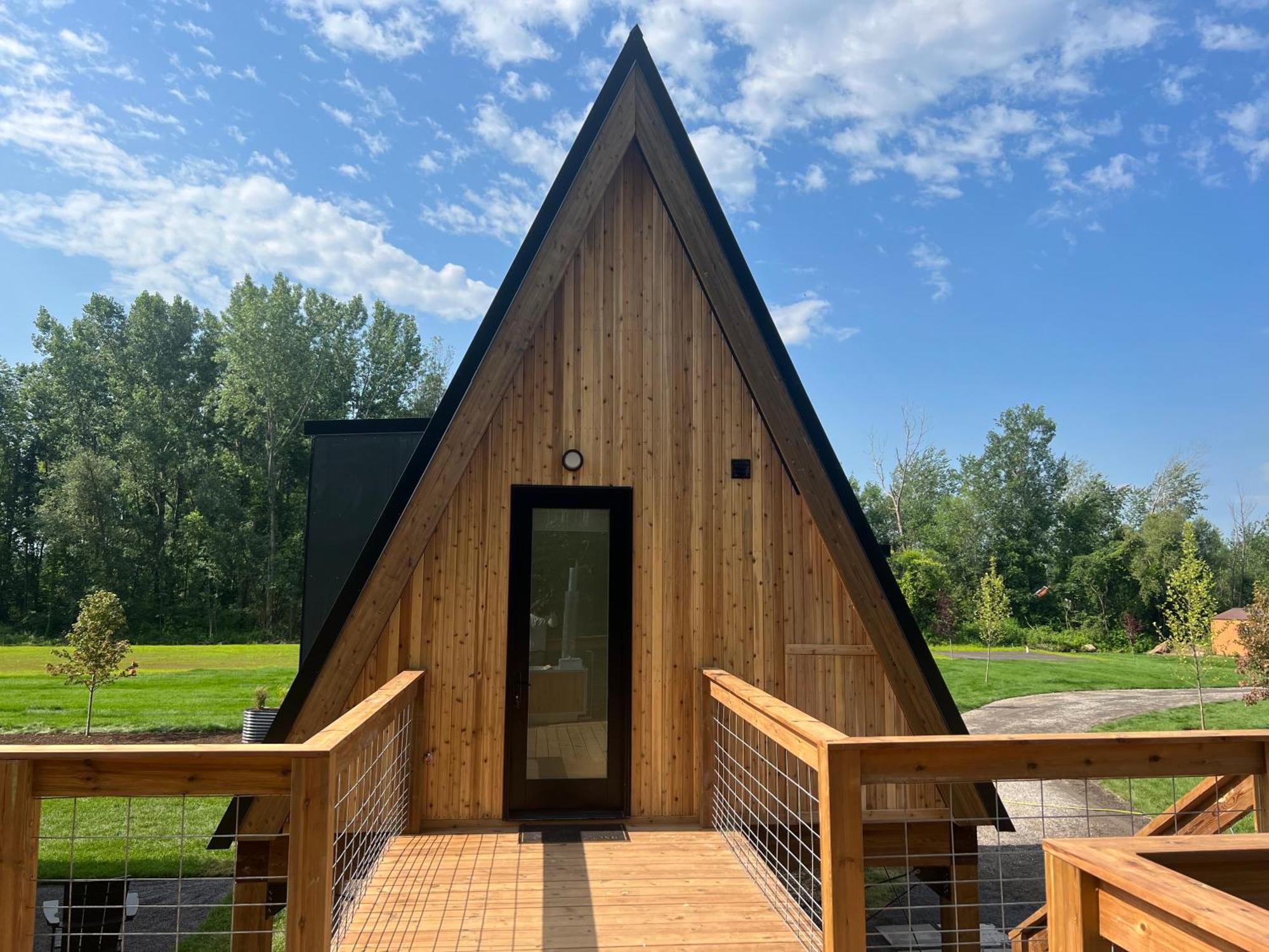 Finger Lakes Treehouse Sodus Экстерьер фото